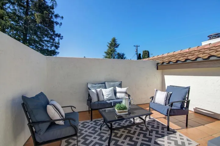 903 Paradise Way, Palo Alto, California 94306