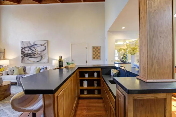 903 Paradise Way, Palo Alto, California 94306
