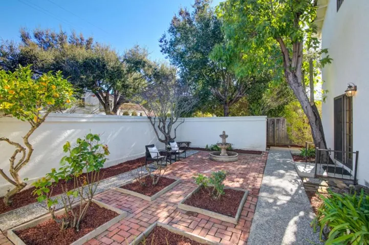 903 Paradise Way, Palo Alto, California 94306