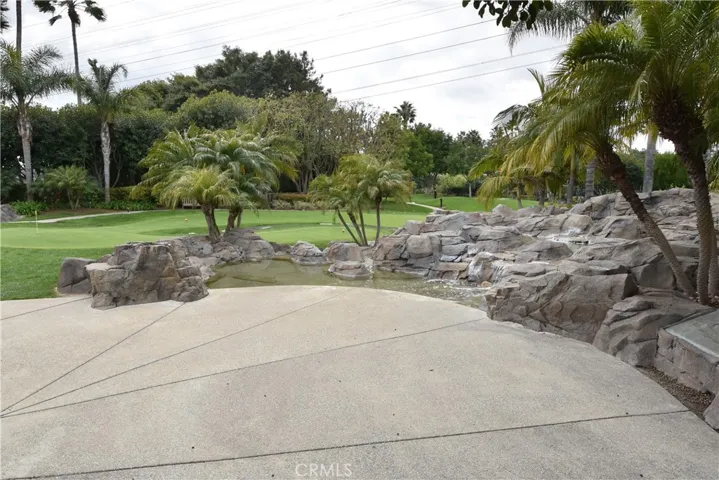 18 Hole Putting Green