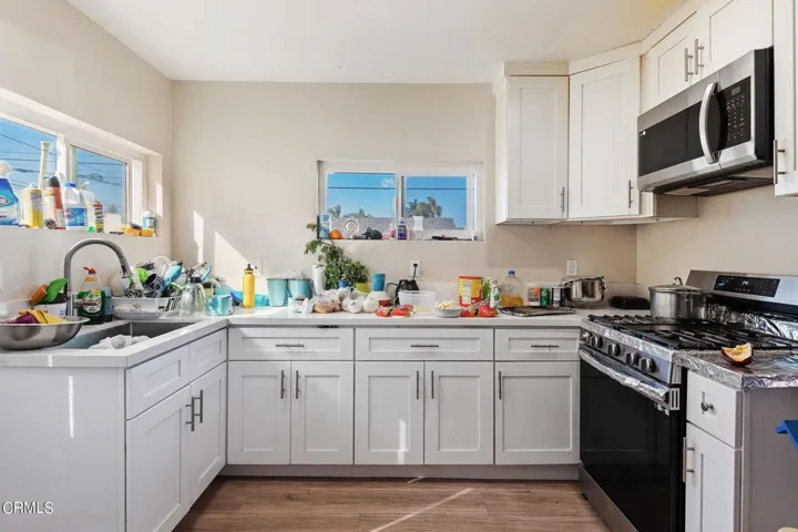 4-web-or-mls-04 - Kitchen