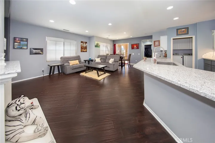 28037 Serra Lane, Valencia, California 91355