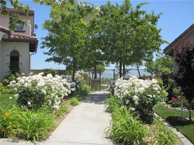 28037 Serra Lane, Valencia, California 91355