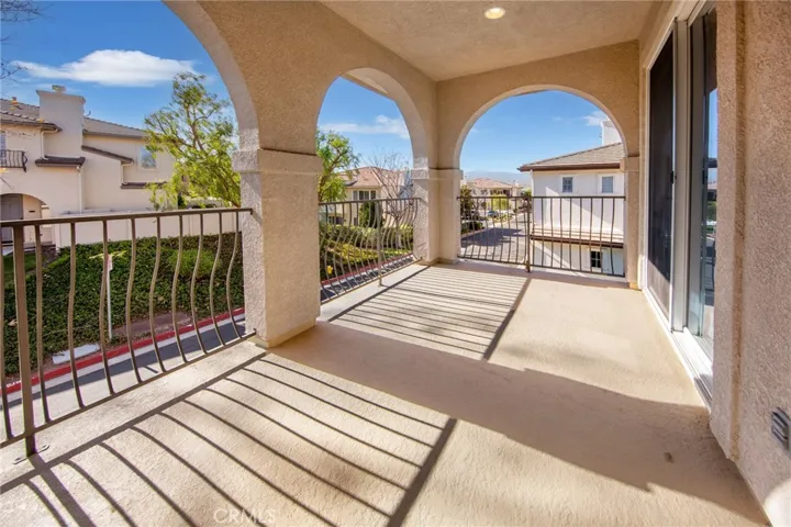 28037 Serra Lane, Valencia, California 91355