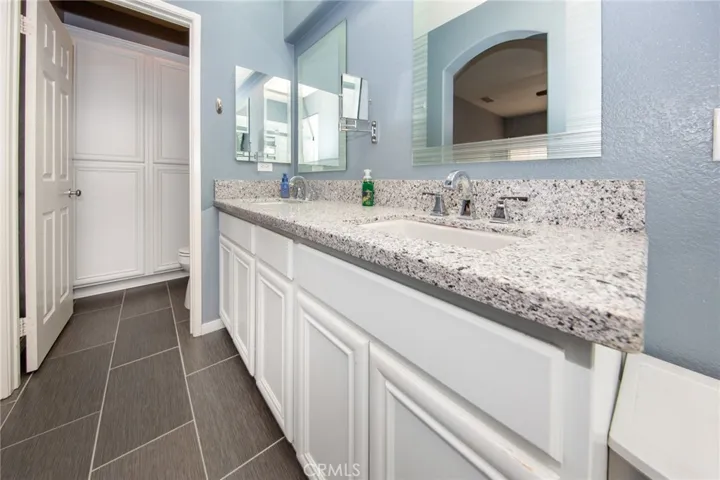 28037 Serra Lane, Valencia, California 91355