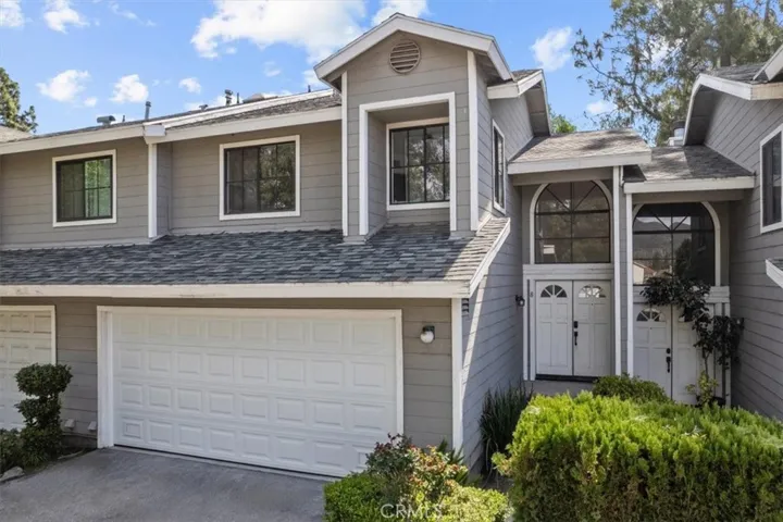 14200 Foothill Boulevard 8, Sylmar, California 91342