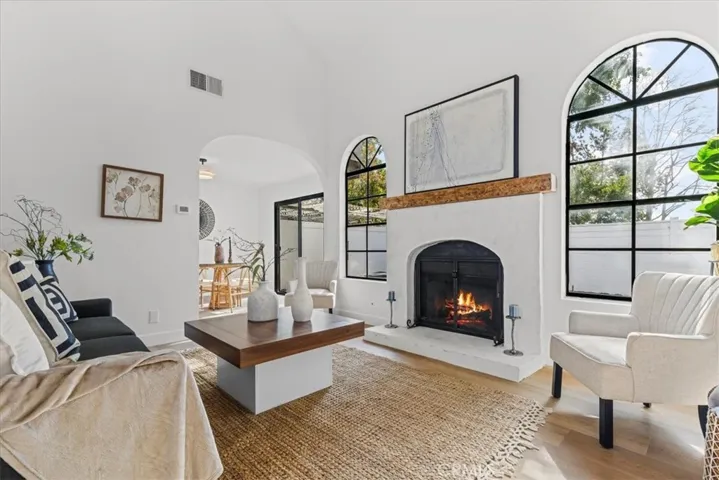 14200 Foothill Boulevard 8, Sylmar, California 91342