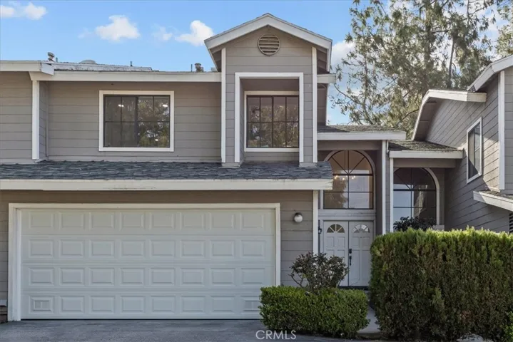 14200 Foothill Boulevard 8, Sylmar, California 91342
