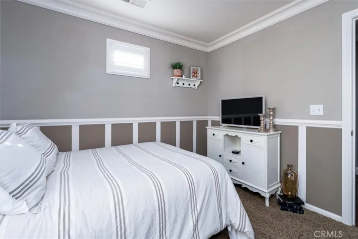 1553 North Sanders Avenue, Clovis, California 93619