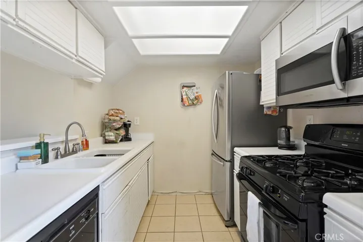 Kitchen with lots of cabinet space