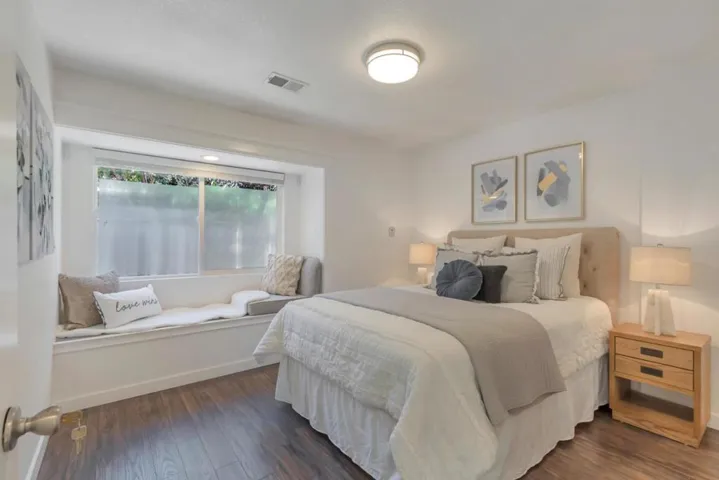 450 W Charleston Road, Palo Alto, California 94306