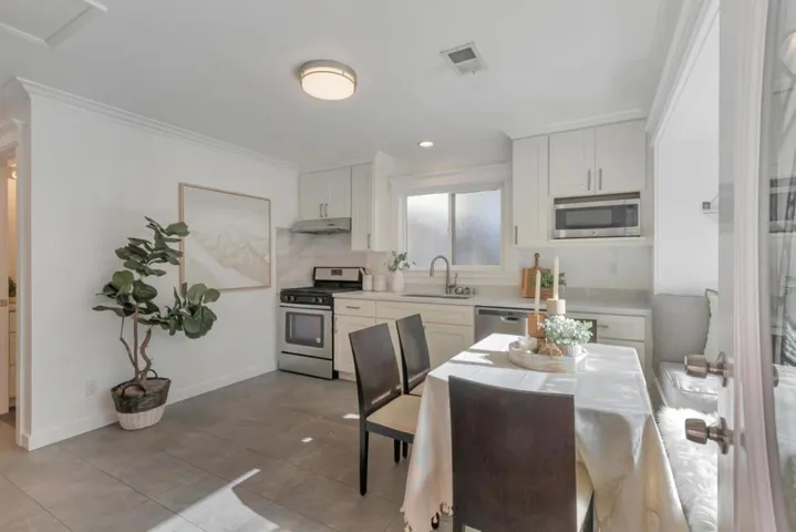450 W Charleston Road, Palo Alto, California 94306
