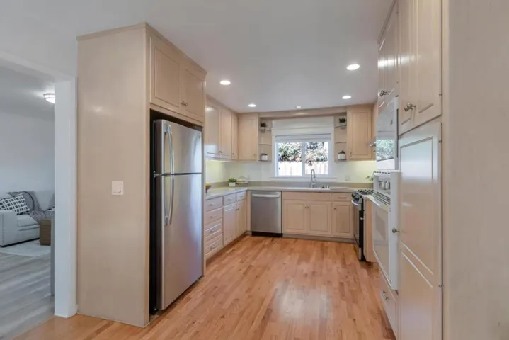 450 W Charleston Road, Palo Alto, California 94306