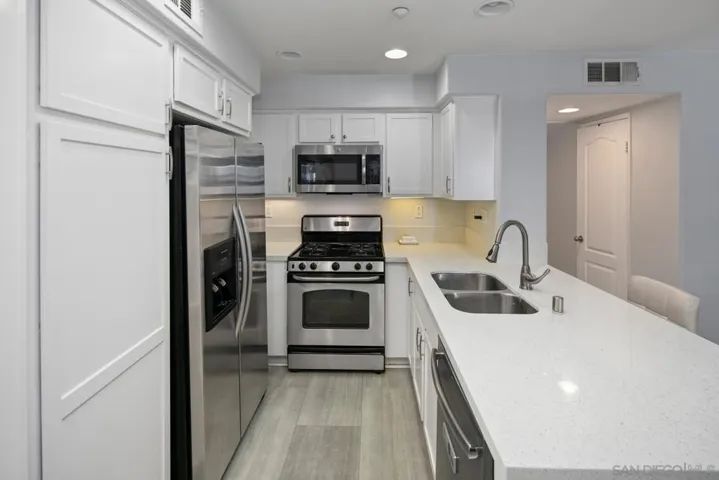 3464 Sandcastle Lane, Point Loma, California 92110