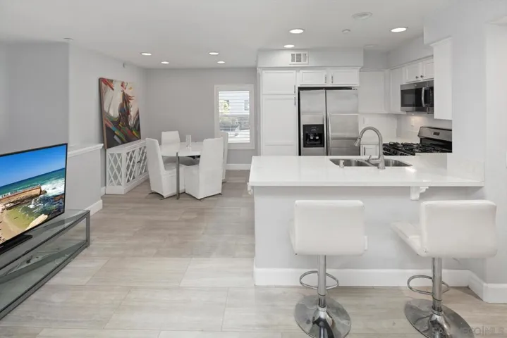 3464 Sandcastle Lane, Point Loma, California 92110