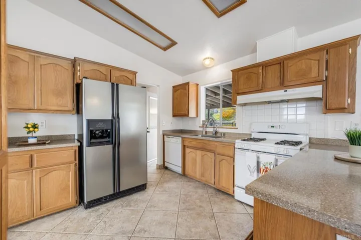 2144 Lake Morena Drive, Campo, California 91906