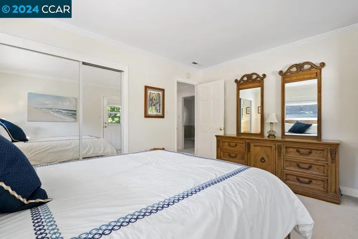 335 Pikes Ct, Martinez, California 94553-6220