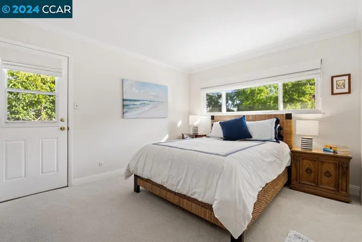 335 Pikes Ct, Martinez, California 94553-6220