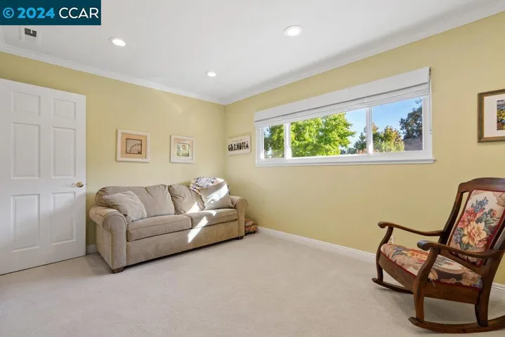 335 Pikes Ct, Martinez, California 94553-6220