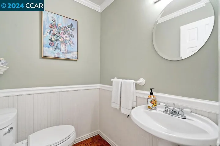335 Pikes Ct, Martinez, California 94553-6220
