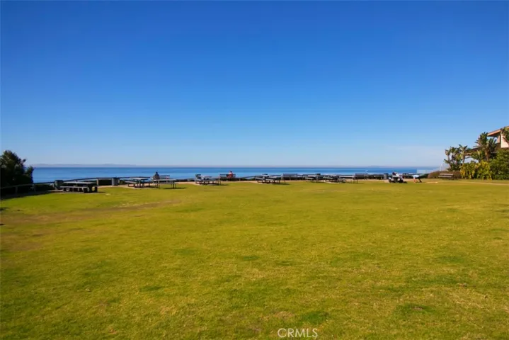 Terrific bluff front grass area for picnics and enjoying the sunset