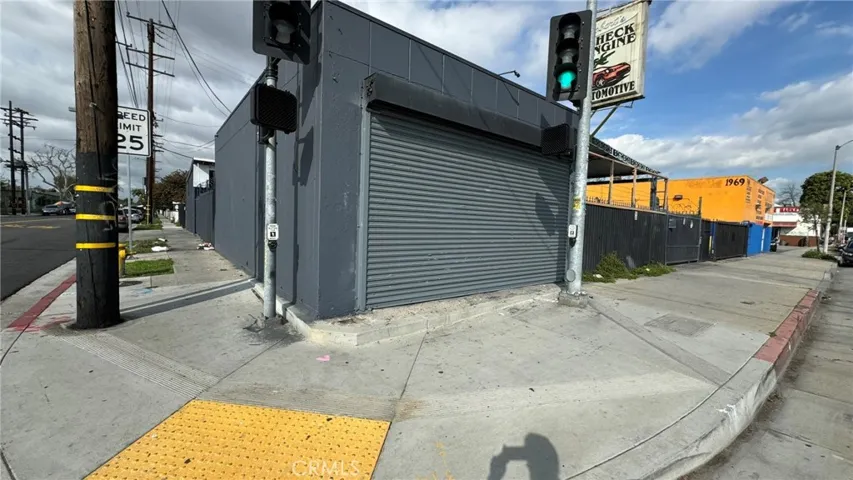 1959 Firestone Boulevard, Los Angeles, California 90001