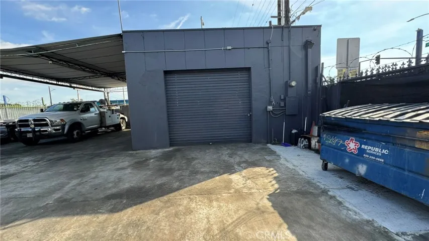 1959 Firestone Boulevard, Los Angeles, California 90001