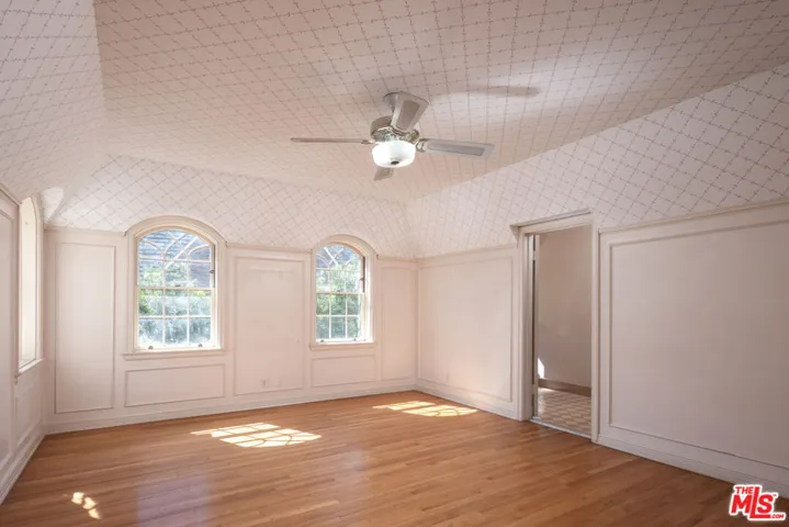 601 Lorraine Boulevard, Los Angeles, California 90005