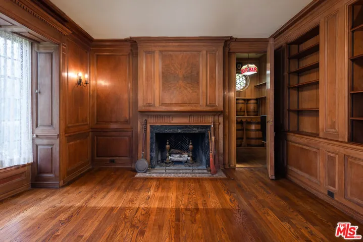 601 Lorraine Boulevard, Los Angeles, California 90005