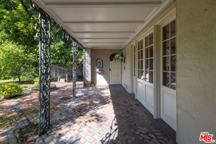 601 Lorraine Boulevard, Los Angeles, California 90005