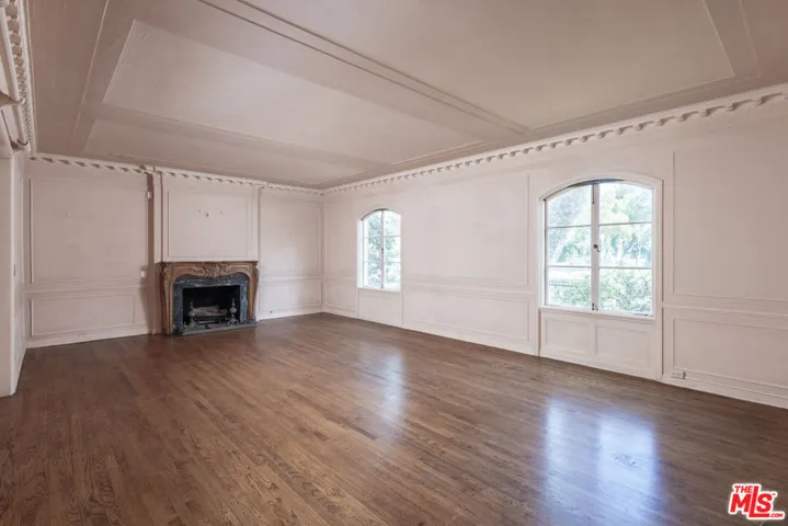 601 Lorraine Boulevard, Los Angeles, California 90005