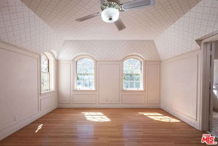 601 Lorraine Boulevard, Los Angeles, California 90005