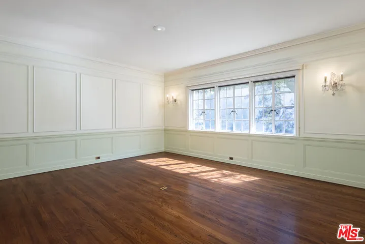 601 Lorraine Boulevard, Los Angeles, California 90005