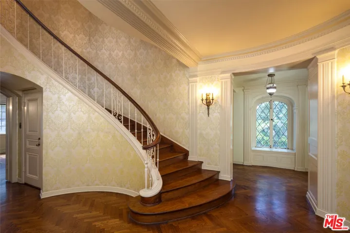 601 Lorraine Boulevard, Los Angeles, California 90005