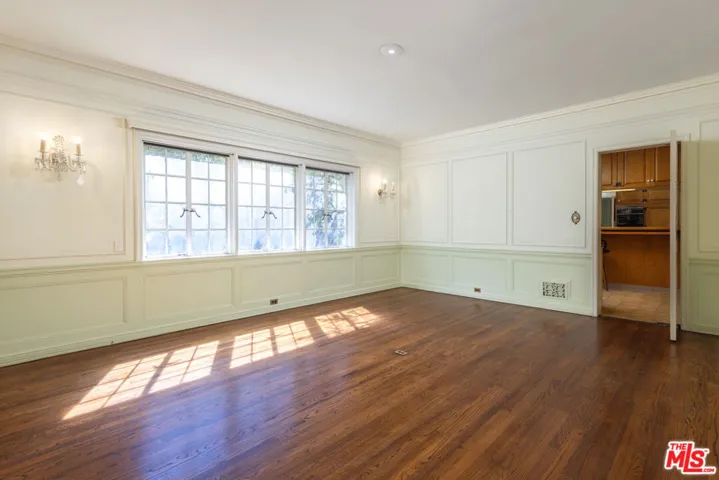 601 Lorraine Boulevard, Los Angeles, California 90005