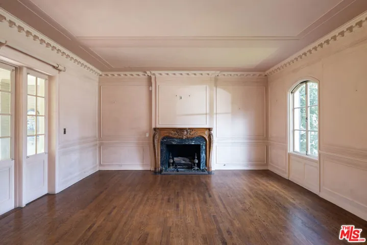 601 Lorraine Boulevard, Los Angeles, California 90005