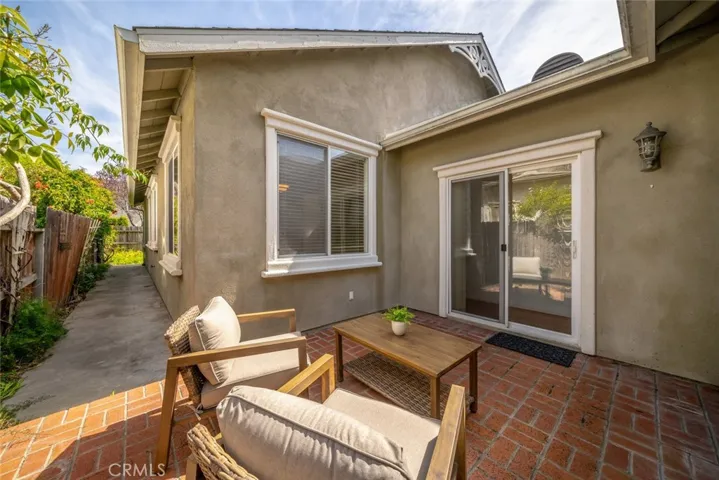 1696 Foreman Court, San Luis Obispo, California 93405