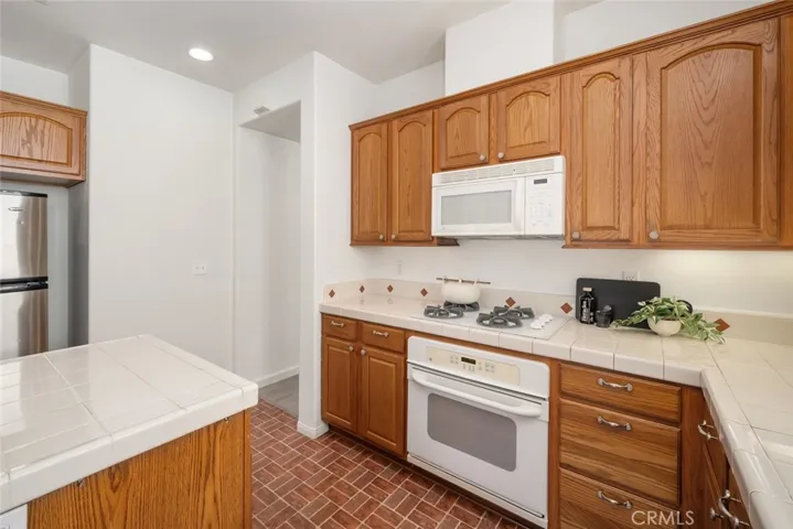 1696 Foreman Court, San Luis Obispo, California 93405