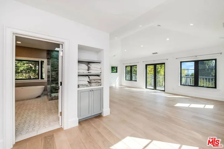 1348 Marinette Road, Pacific Palisades, California 90272