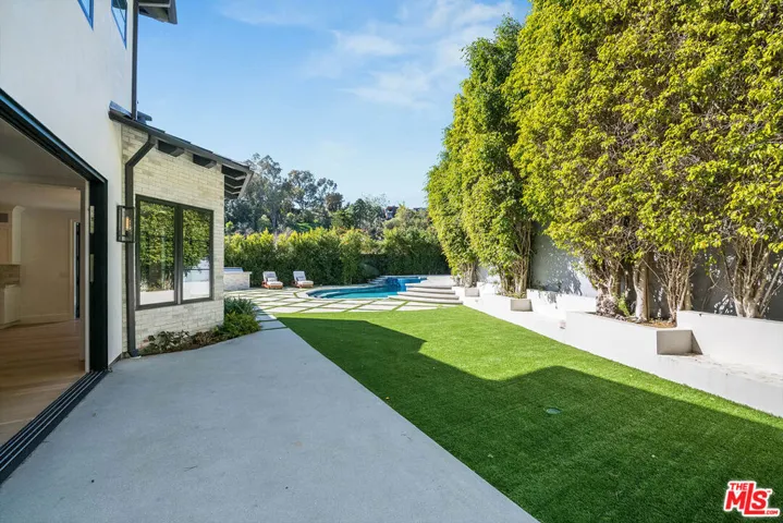 1348 Marinette Road, Pacific Palisades, California 90272
