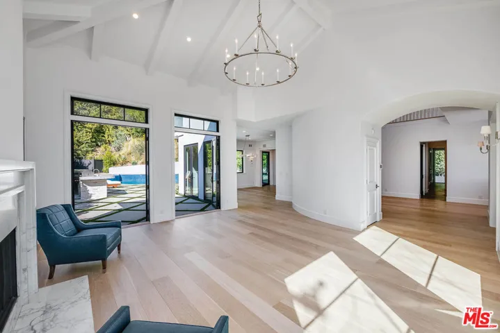 1348 Marinette Road, Pacific Palisades, California 90272