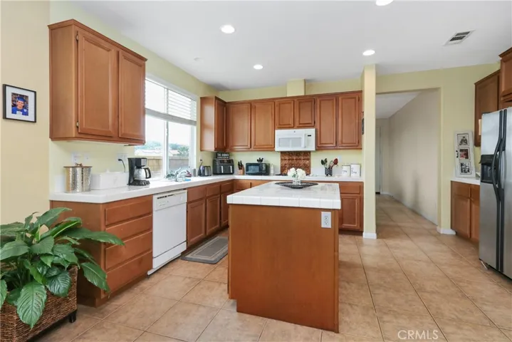 Large entertaining kitchen