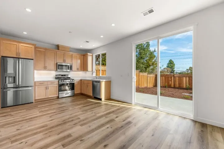 40th Avenue, Santa Cruz, California 95062