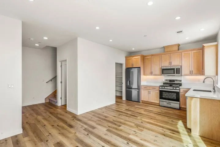 40th Avenue, Santa Cruz, California 95062