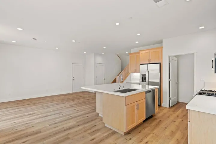 40th Avenue, Santa Cruz, California 95062