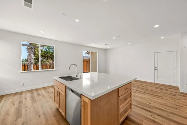 40th Avenue, Santa Cruz, California 95062