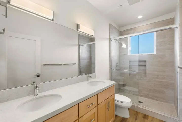 40th Avenue, Santa Cruz, California 95062