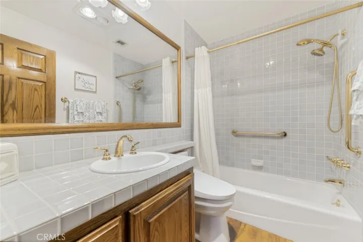 24777 Calvert Street, Woodland Hills, California 91367