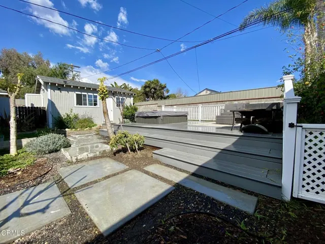 28 - 538 S Dos Caminos - Backyard - Hot