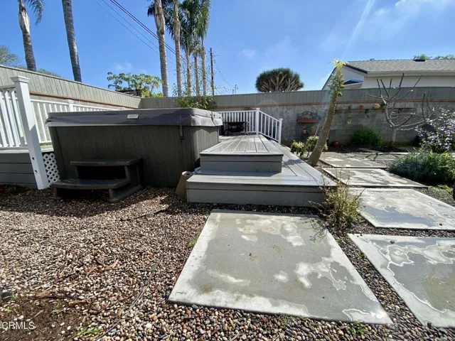 31 - 538 S Dos Caminos - Backyard - Hot